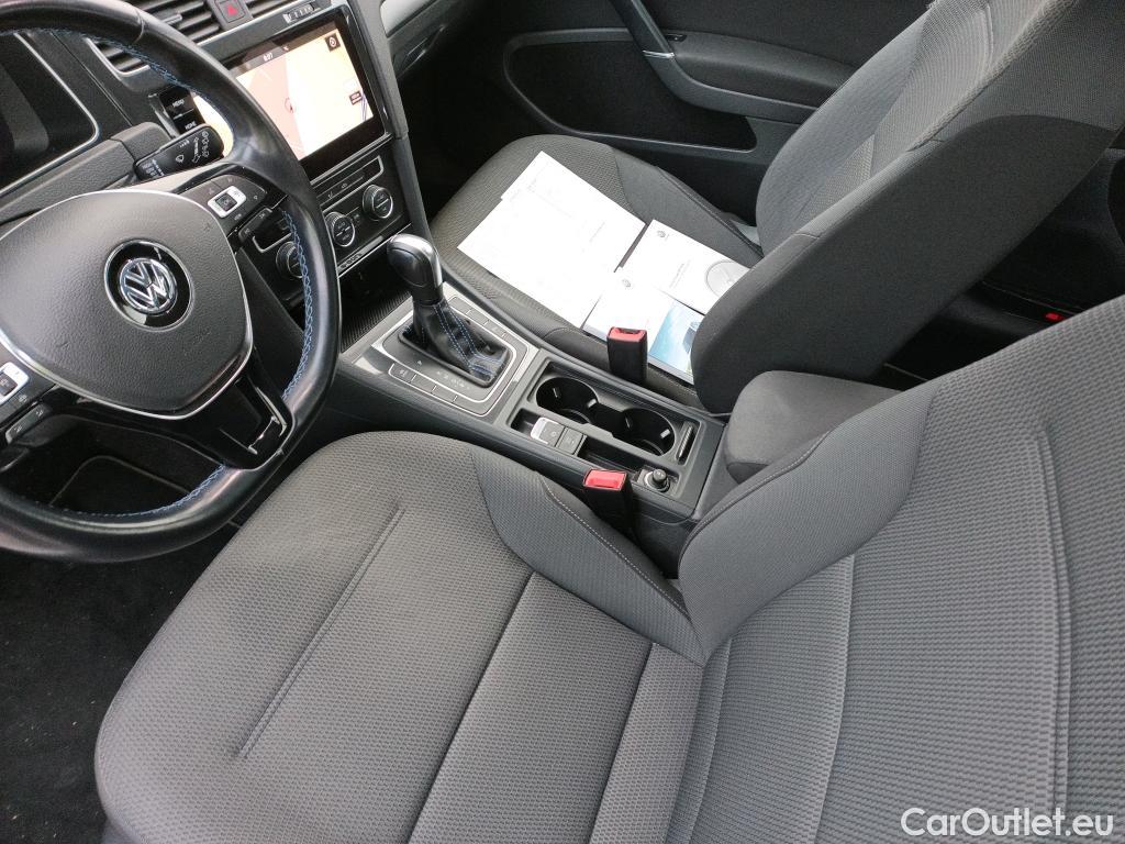  Volkswagen  Golf  VOLKSWAGEN / 2016 / 5P / berlina con portón e-ePower 110 kW (136CV) #7