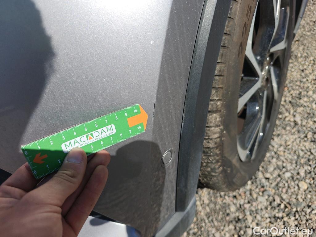  Toyota  C-HR TOYOTA  / 2016 / 5P / todoterreno 1.8 125H Advance (CX) #14