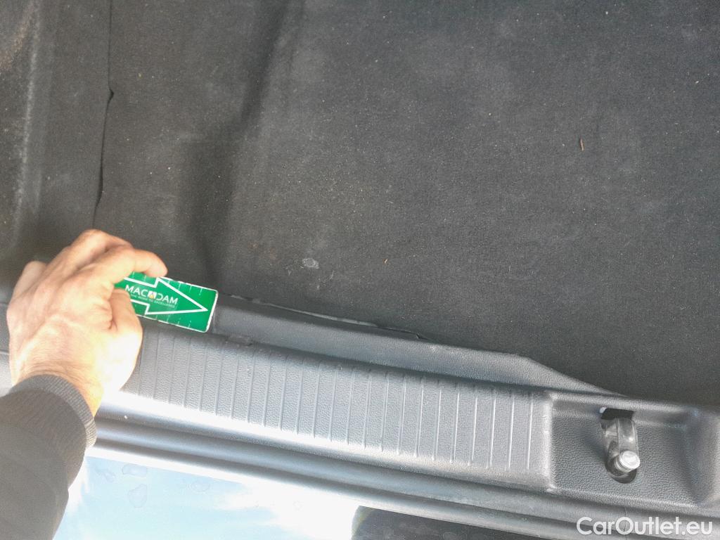  Volkswagen  T-CROSS VOLKSWAGEN  / 2018 / 5P / todoterreno Edition 1.0 TSI 70kW (95CV) #6