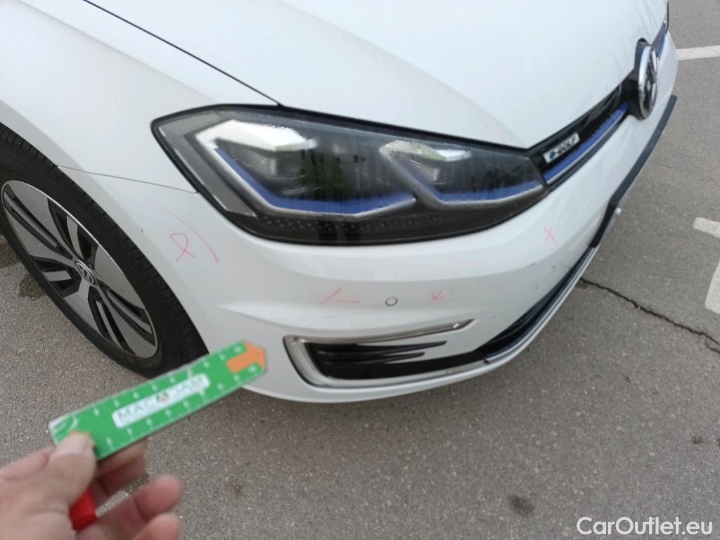  Volkswagen  Golf  VOLKSWAGEN / 2016 / 5P / berlina con portón e-ePower 110 kW (136CV) #3