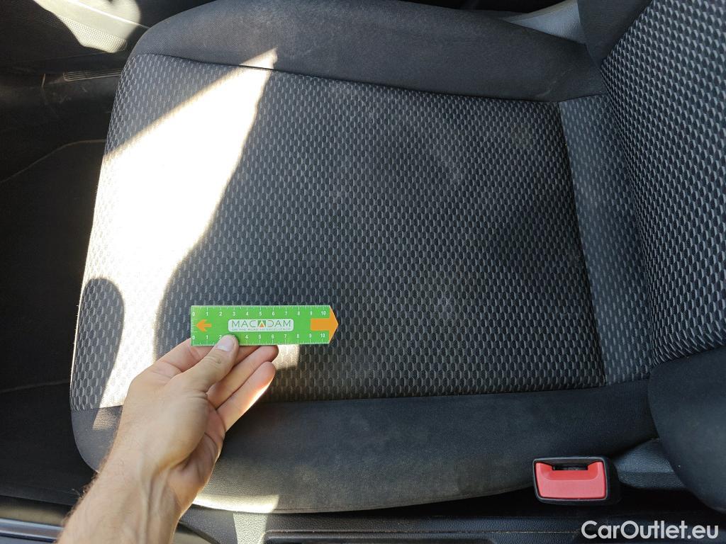  Volkswagen  T-ROC VOLKSWAGEN  / 2017 / 5P / todoterreno Edition 1.0 TSI 85kW (115CV) #26