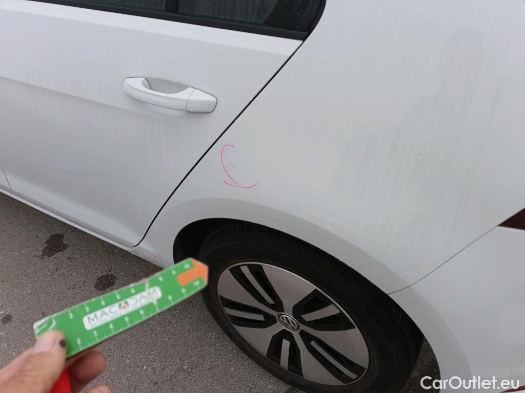  Volkswagen  Golf  VOLKSWAGEN / 2016 / 5P / berlina con portón e-ePower 110 kW (136CV) #1