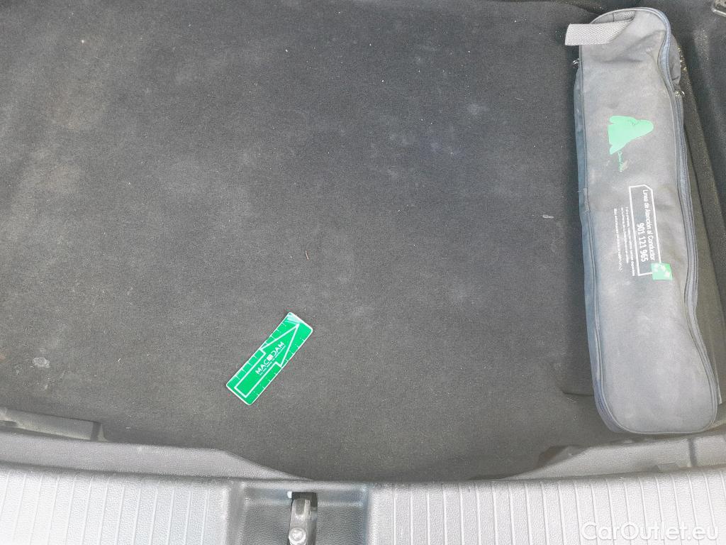  Volkswagen  T-CROSS VOLKSWAGEN  / 2018 / 5P / todoterreno Edition 1.0 TSI 70kW (95CV) #7