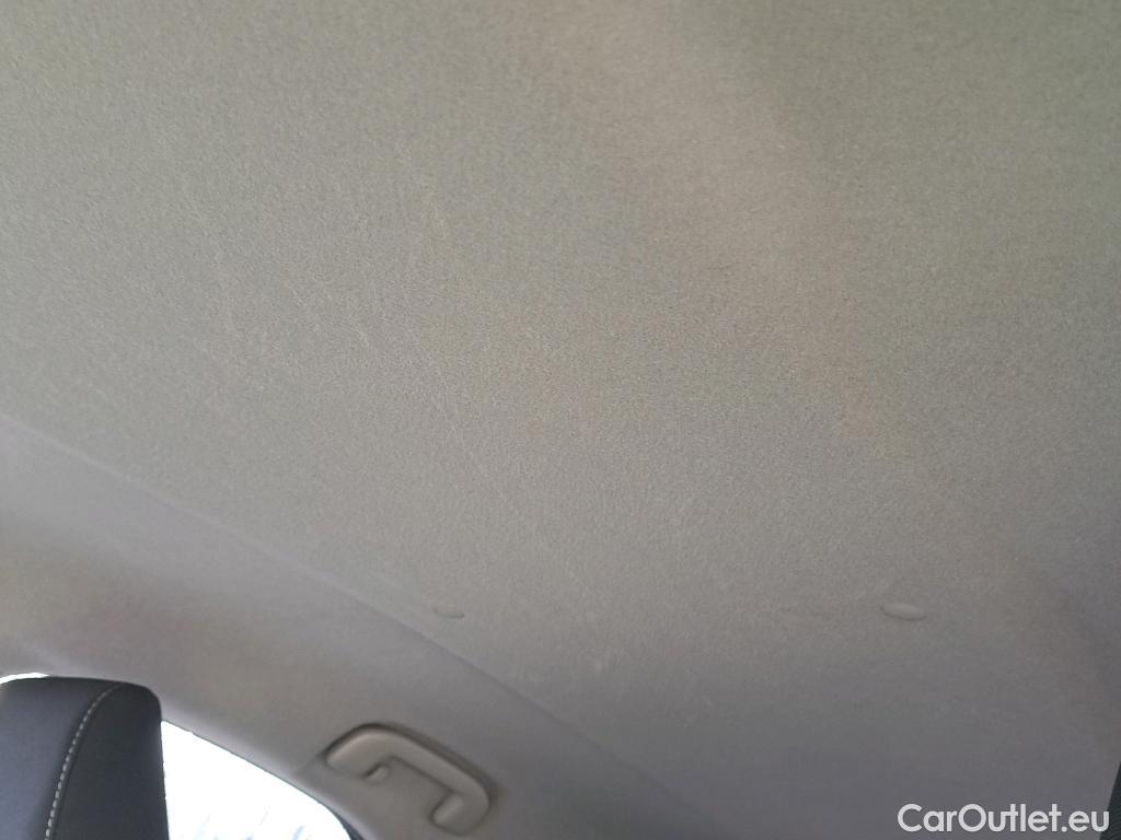  Toyota  Yaris TOYOTA  / 2020 / 5P / berlina con portón 1.5 120H Business Plus #1