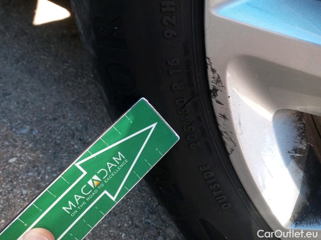  Volkswagen  T-CROSS VOLKSWAGEN  / 2018 / 5P / todoterreno Advance 1.0 TSI 81kW (110CV) DSG (AC3) #7