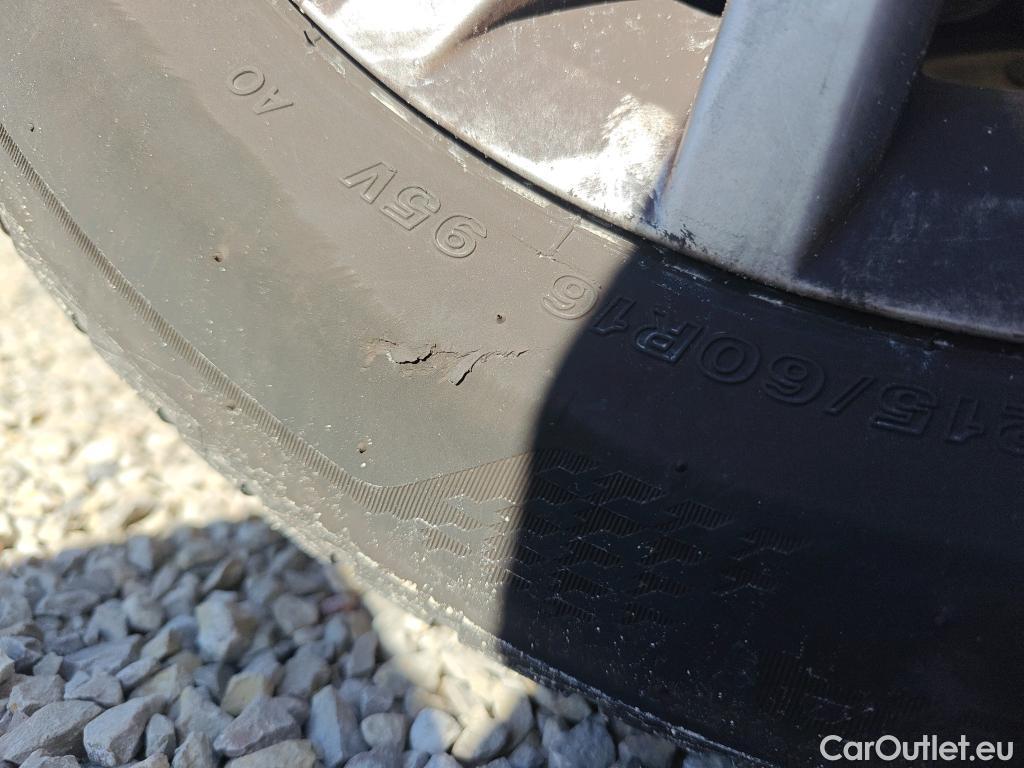  Volkswagen  T-ROC VOLKSWAGEN  / 2017 / 5P / todoterreno Edition 1.0 TSI 85kW (115CV) #21