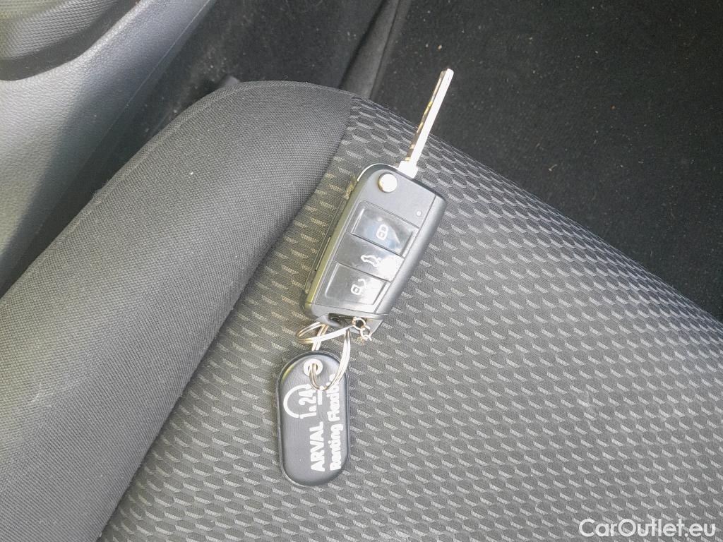  Volkswagen  T-CROSS VOLKSWAGEN  / 2018 / 5P / todoterreno Edition 1.0 TSI 70kW (95CV) #1