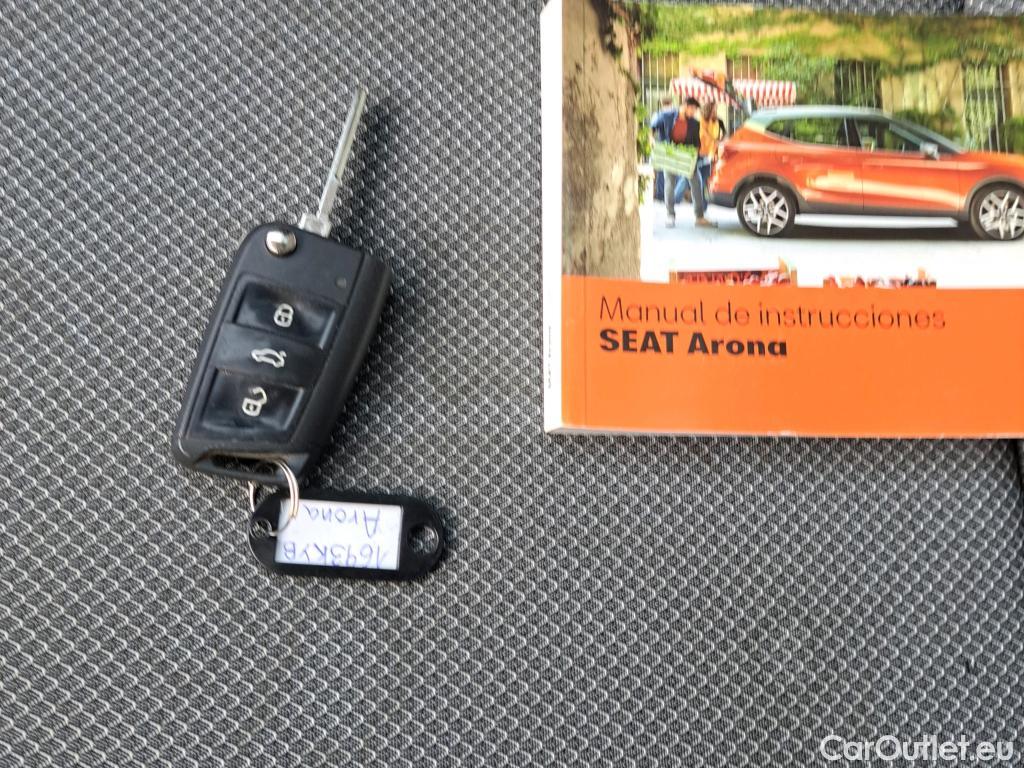  Seat  Arona SEAT  / 2017 / 5P / todoterreno 1.0 TSI 70kW (95CV) Style Edition Eco (CX) #2