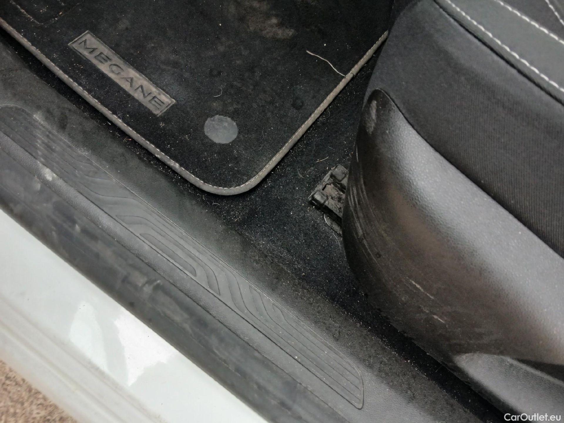  Renault  Megane RENAULT Mégane / 2020 / 5P / familiar S.T. Intens Blue dCi 85 kW (115CV) -SS #3