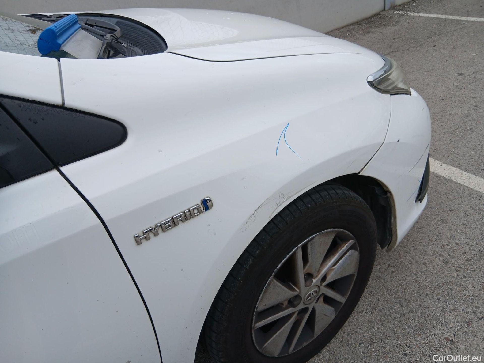  Toyota  Auris TOYOTA  / 2015 / 5P / berlina con portón 1.8 140H Hybrid Business #49