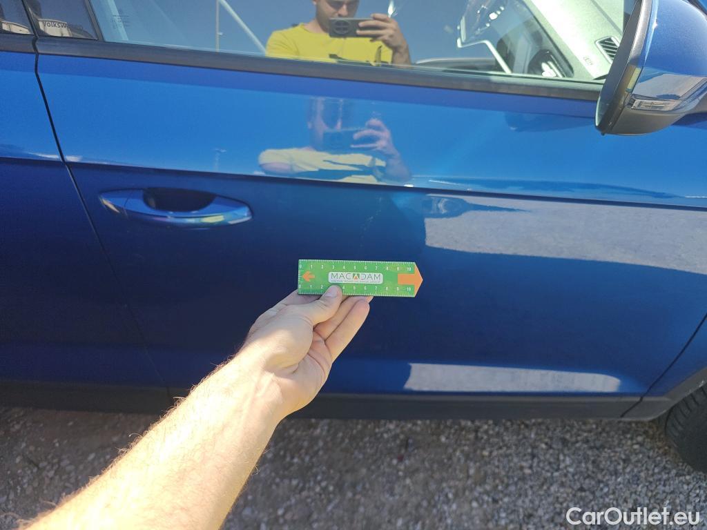  Volkswagen  T-ROC VOLKSWAGEN  / 2017 / 5P / todoterreno Edition 1.0 TSI 85kW (115CV) #32