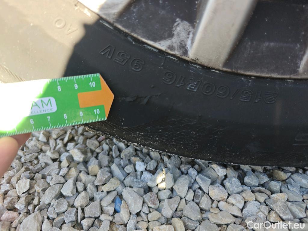  Volkswagen  T-ROC VOLKSWAGEN  / 2017 / 5P / todoterreno Edition 1.0 TSI 85kW (115CV) #20