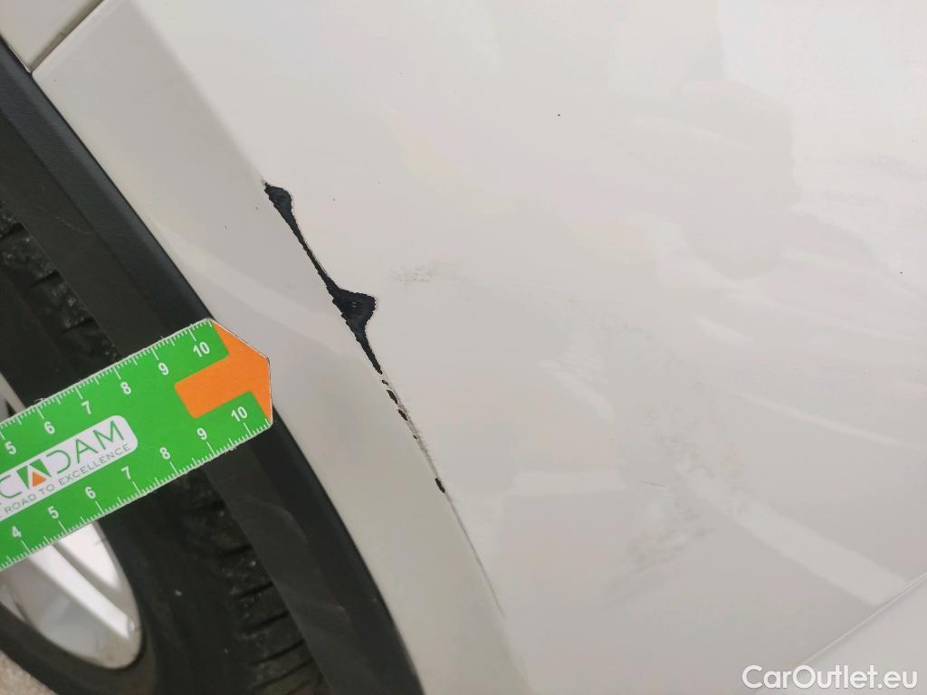  Toyota  C-HR TOYOTA  / 2019 / 5P / todoterreno 1.8 125H Active #12