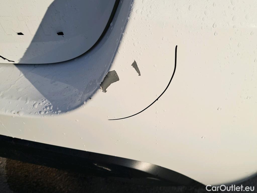  Toyota  Yaris TOYOTA  / 2020 / 5P / berlina con portón 1.5 120H Business Plus #14