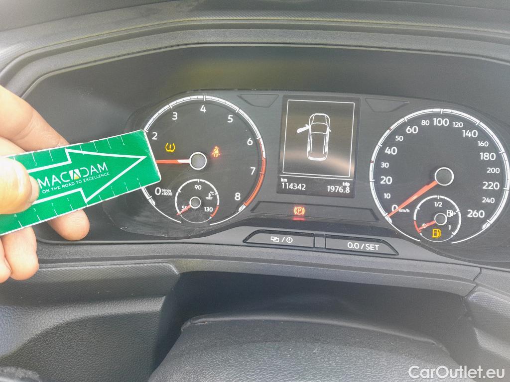  Volkswagen  T-CROSS VOLKSWAGEN  / 2018 / 5P / todoterreno Edition 1.0 TSI 70kW (95CV) #23