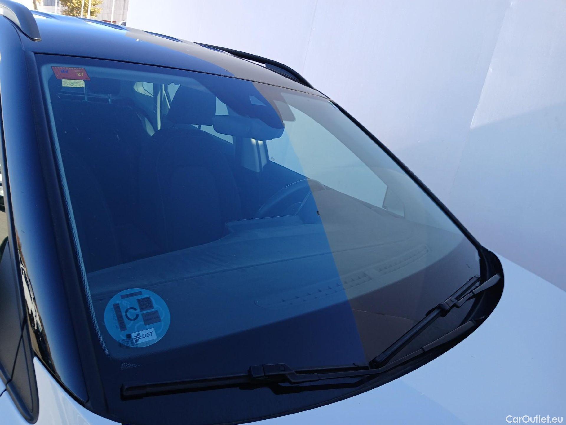  Seat  Arona SEAT  / 2017 / 5P / todoterreno 1.0 TSI 81kW (110CV) Style Plus (AC) #3