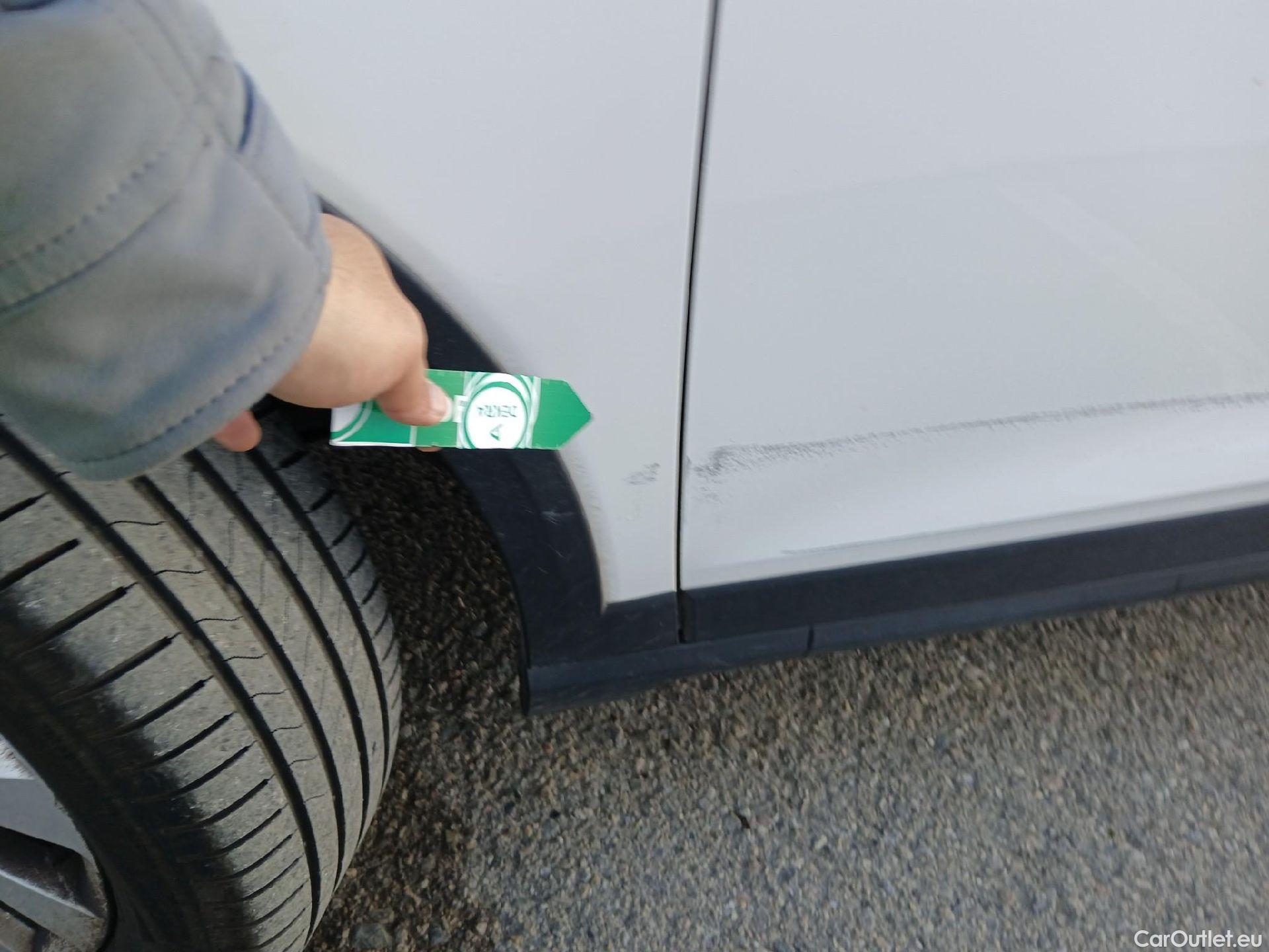  Seat  Arona SEAT  / 2017 / 5P / todoterreno 1.0 TSI 81kW (110CV) Style Plus (AC) #5