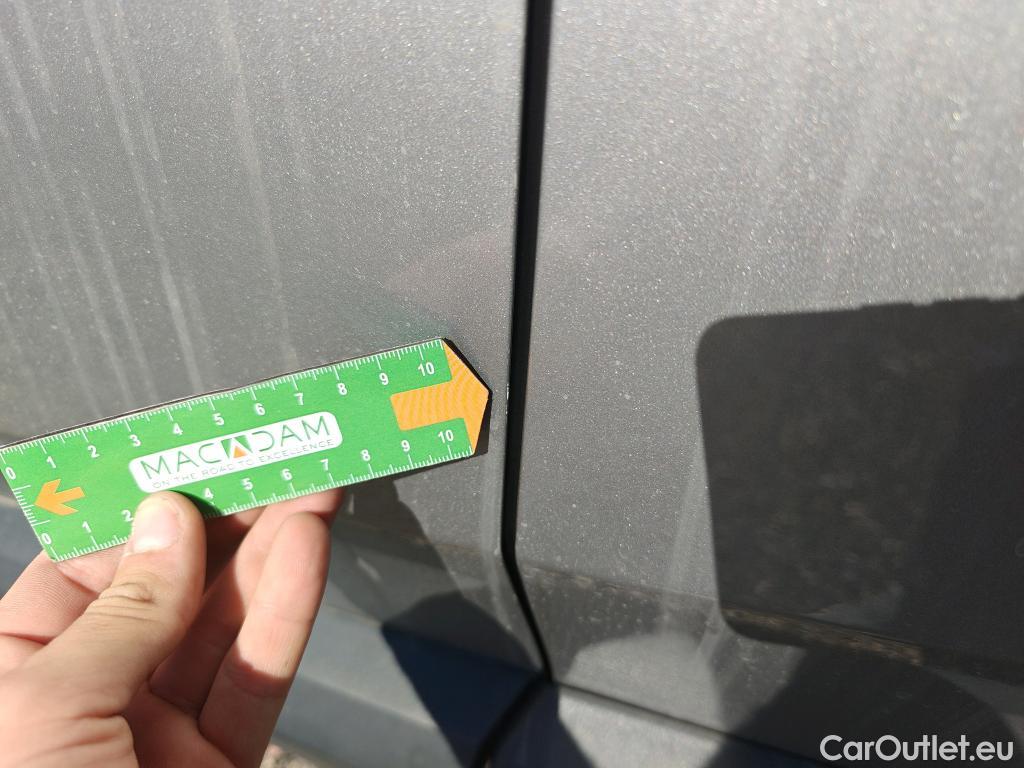  Toyota  C-HR TOYOTA  / 2016 / 5P / todoterreno 1.8 125H Advance (CX) #19