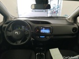  Toyota  Yaris TOYOTA  / 2017 / 5P / berlina con portón 1.5 100H Active #3