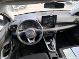  Toyota  Yaris TOYOTA  / 2020 / 5P / berlina con portón 1.5 120H Business Plus #3