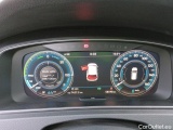  Volkswagen  Golf  VOLKSWAGEN / 2016 / 5P / berlina con portón e-ePower 110 kW (136CV) #4