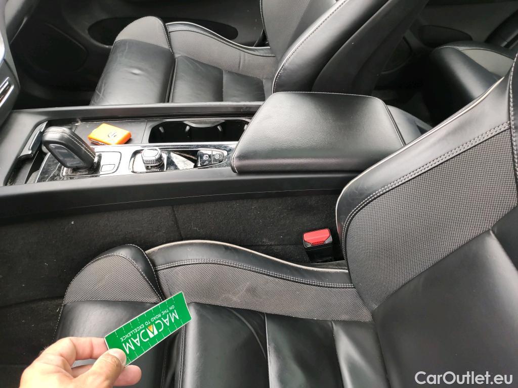  Volvo  XC60 VOLVO  / 2017 / 5P / todoterreno 2.0 T6 AWD Recharge R-Design Auto #40