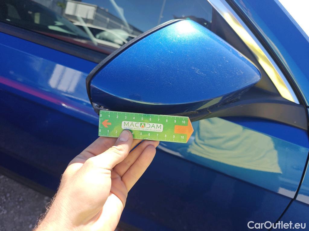  Volkswagen  T-ROC VOLKSWAGEN  / 2017 / 5P / todoterreno Edition 1.0 TSI 85kW (115CV) #67