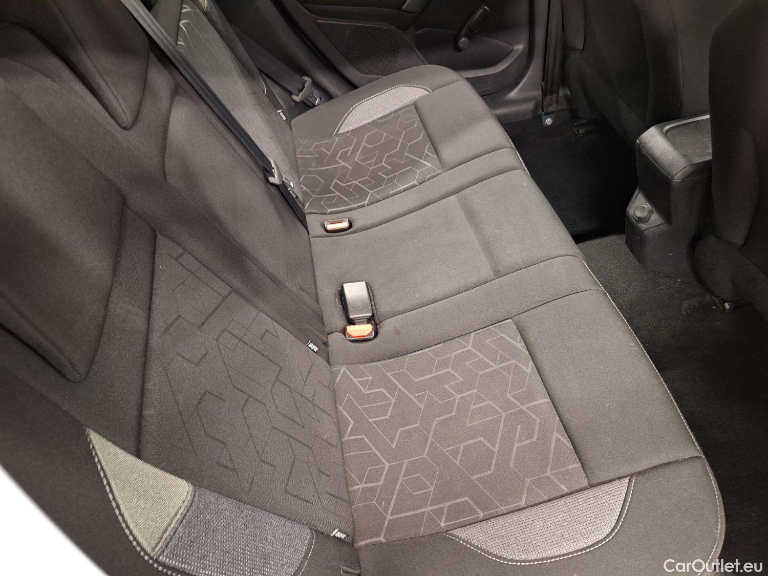  Peugeot  2008 Peugeot,  FL'16, Peugeot  1.2 Puretech 61kW S&S Active 5d #16