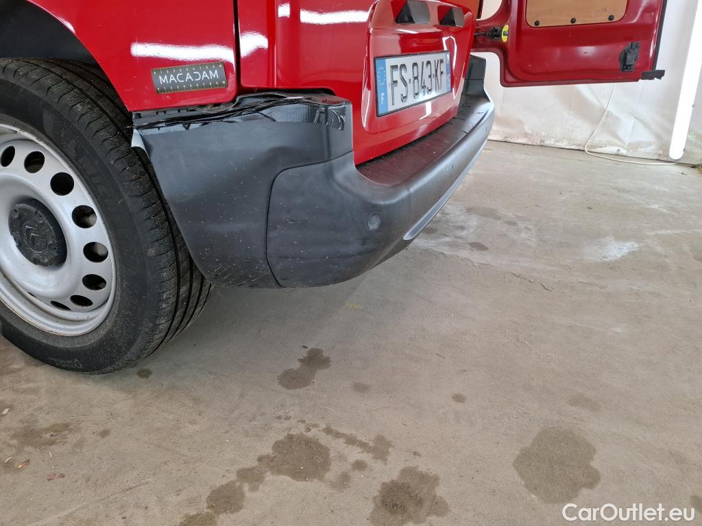  Citroen  Berlingo CITROEN  / 2018 / 4P / Fourgonnette M 650kg BlueHDi 130 S&S EAT8 Driver #1