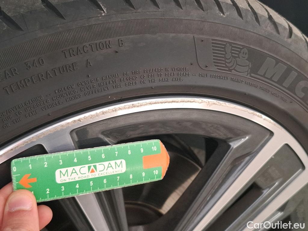  Bmw  Serie 1 BMW Série 1 / 2019 / 5P / Berline 116i DKG7 Business Design #22