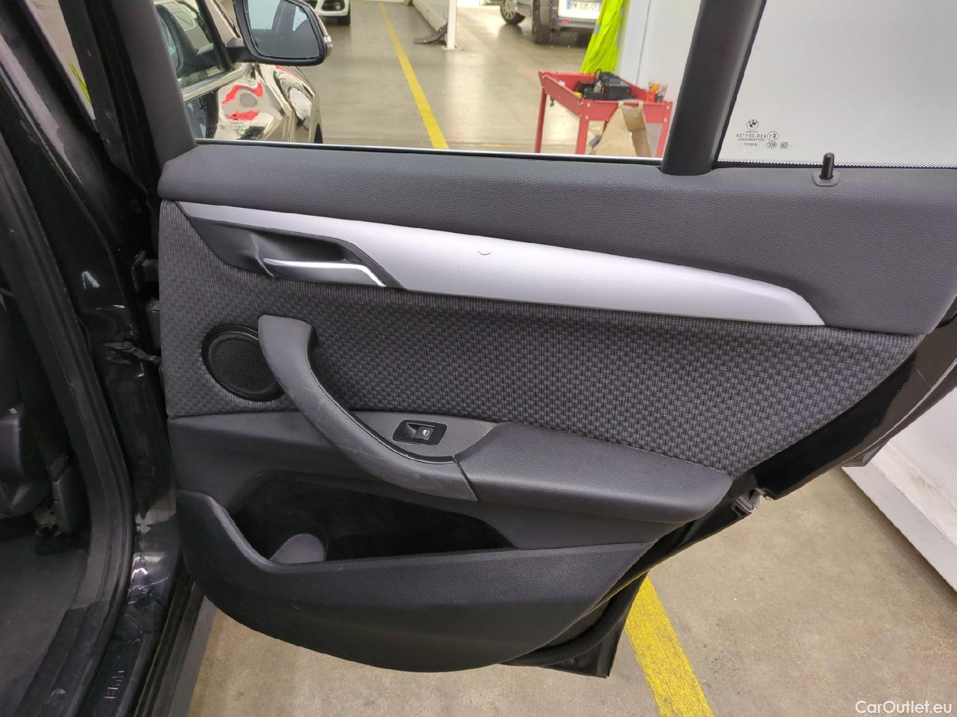  Bmw  X1 BMW  / 2019 / 5P / SUV sDrive18d Business Design BVA8 #17