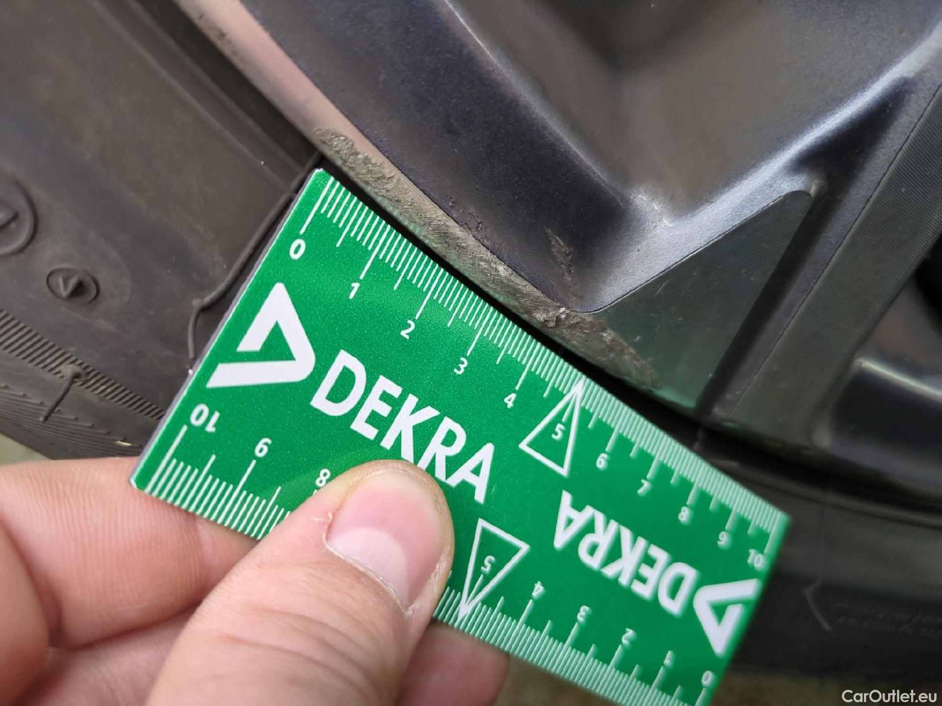  Bmw  X1 BMW  / 2019 / 5P / SUV sDrive18d Business Design BVA8 #14