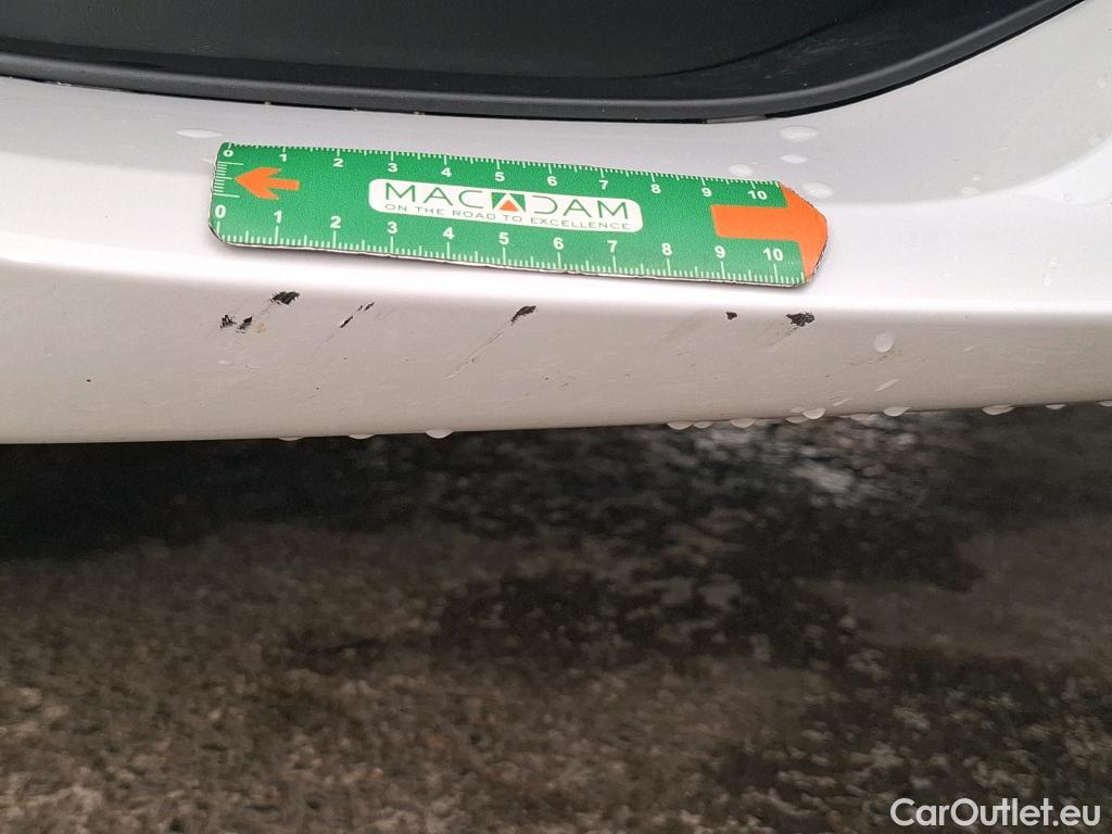  Bmw  Serie 1 BMW Série 1 / 2019 / 5P / Berline 116i DKG7 Business Design #26