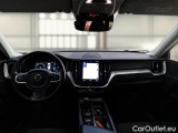  Volvo  XC60 VOLVO  / 2017 / 5P / SUV B4 D AWD AUTOMATICO MOMENTUM PRO #3