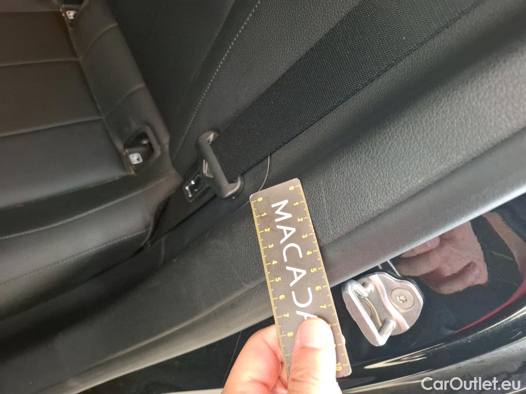  Mercedes  A-Klasse MERCEDES-BENZ Classe A Compact / 2018 / 5P / Berline A 180 d Business Line 8G-DCT #4