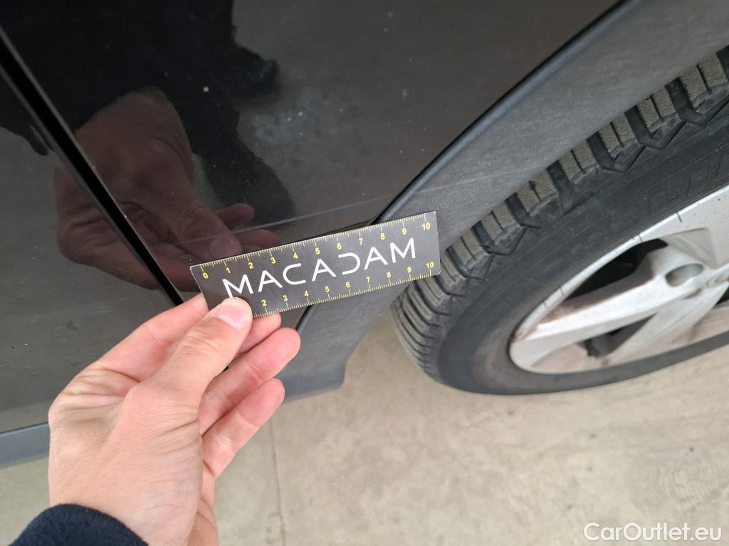  Nissan  Qashqai NISSAN  / 2017 / 5P / Crossover 1.5 DCI 115 Business Edition #35