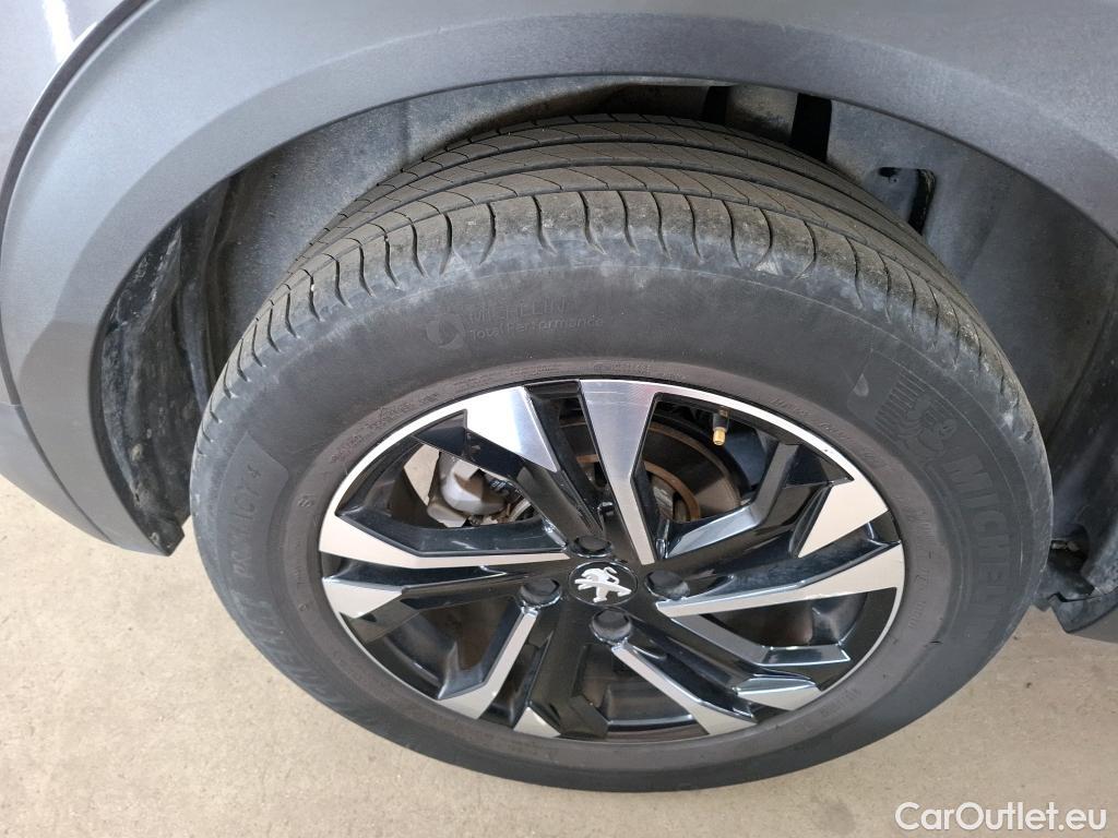  Peugeot  2008  Allure Business 1.2 PureTech 130CV BVA8 E6d #1