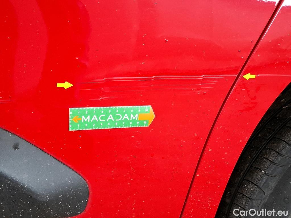  Citroen  Berlingo CITROEN  / 2018 / 4P / Fourgonnette M 650kg BlueHDi 130 S&S EAT8 Driver #4