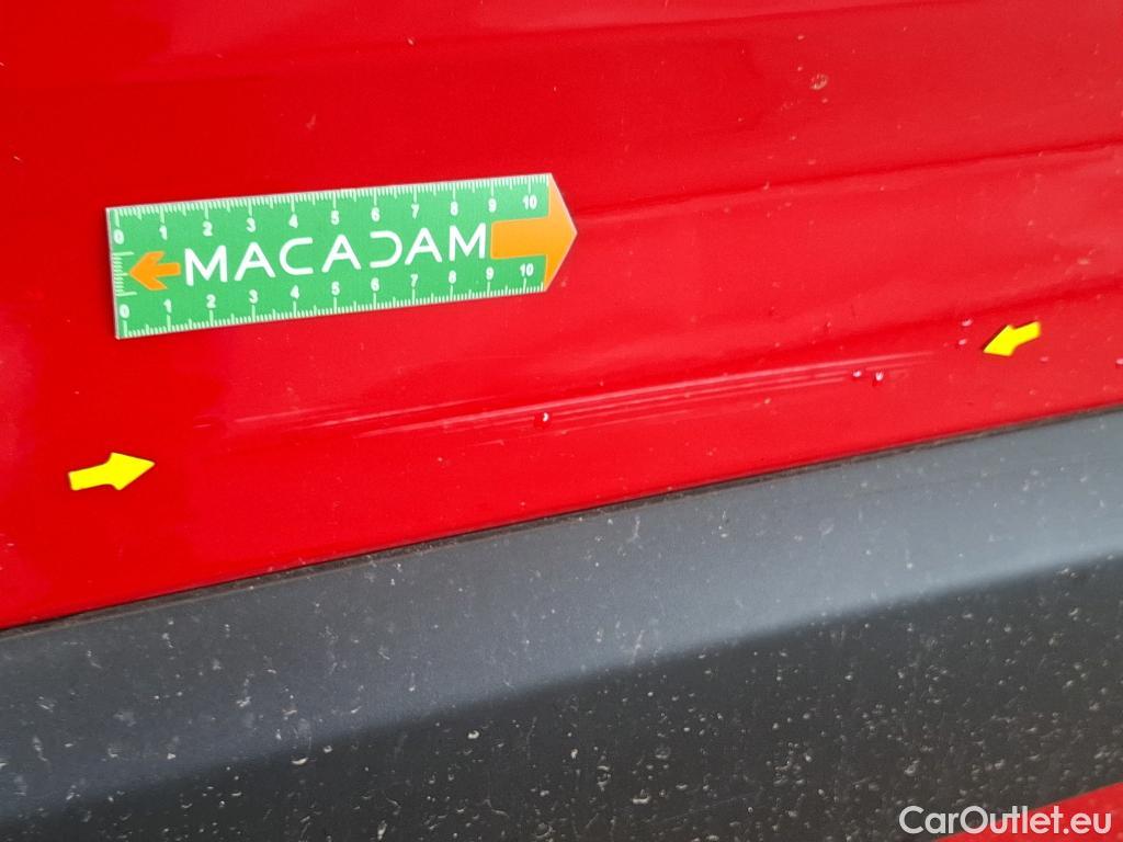  Citroen  Berlingo CITROEN  / 2018 / 4P / Fourgonnette M 650kg BlueHDi 130 S&S EAT8 Driver #5