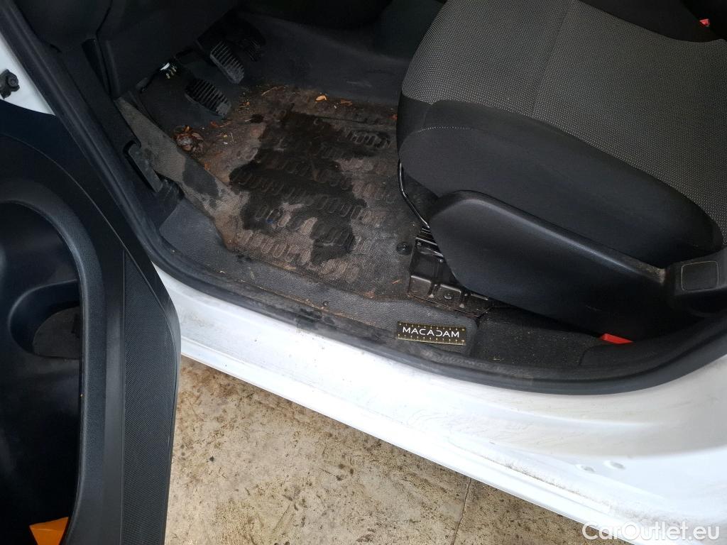  Citroen  Berlingo  Fourgon Business L1 (Court) 1.6 BlueHDi 100CV BVM5 E6 #17