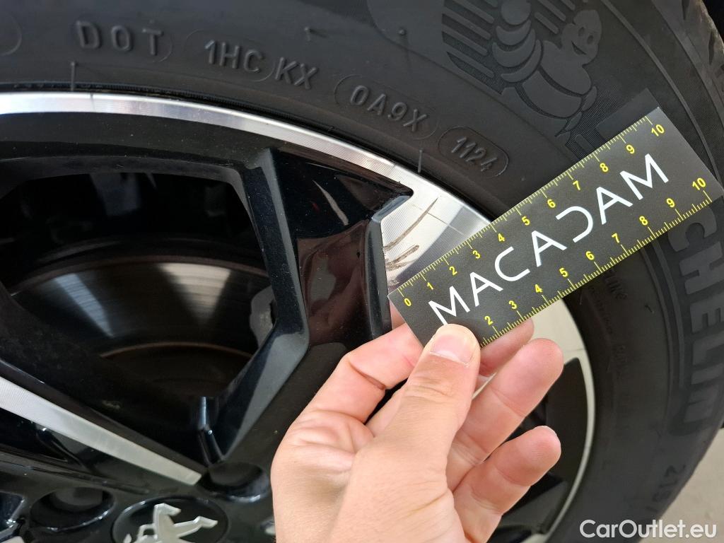  Peugeot  2008  Allure Business 1.2 PureTech 130CV BVA8 E6d #39