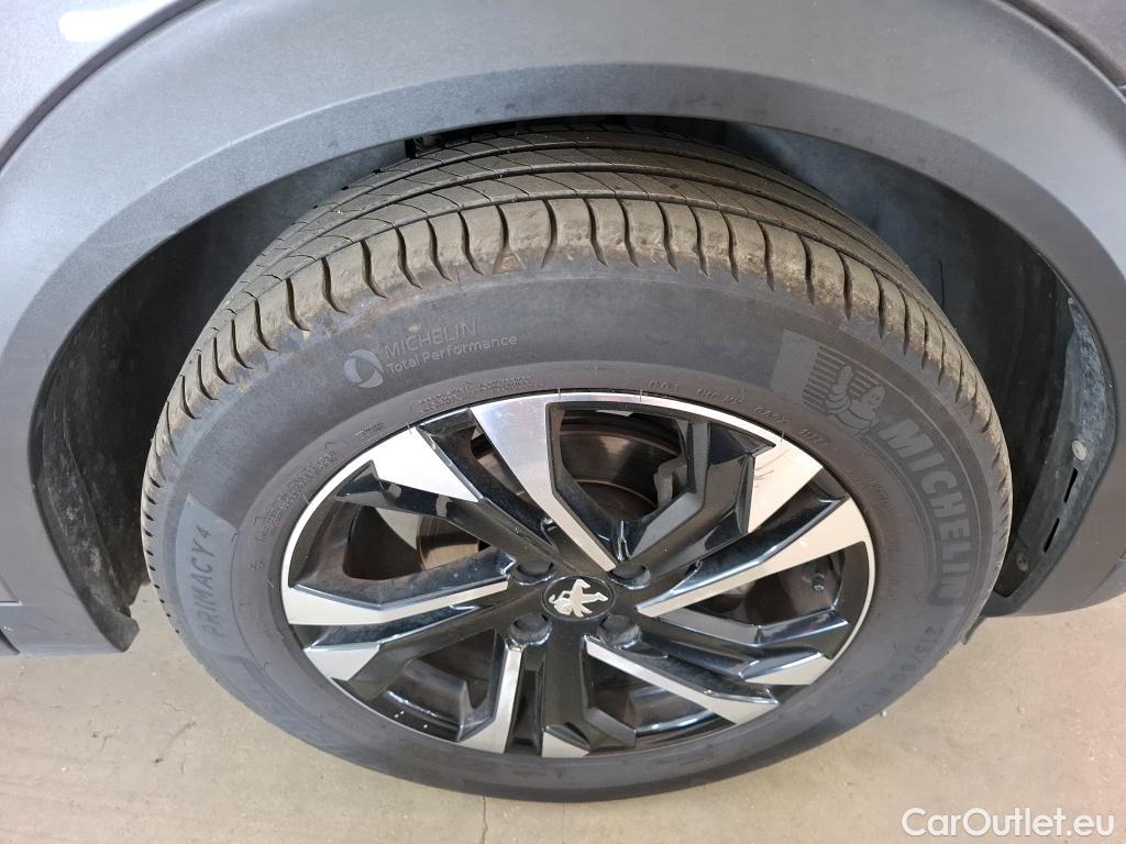  Peugeot  2008  Allure Business 1.2 PureTech 130CV BVA8 E6d #37