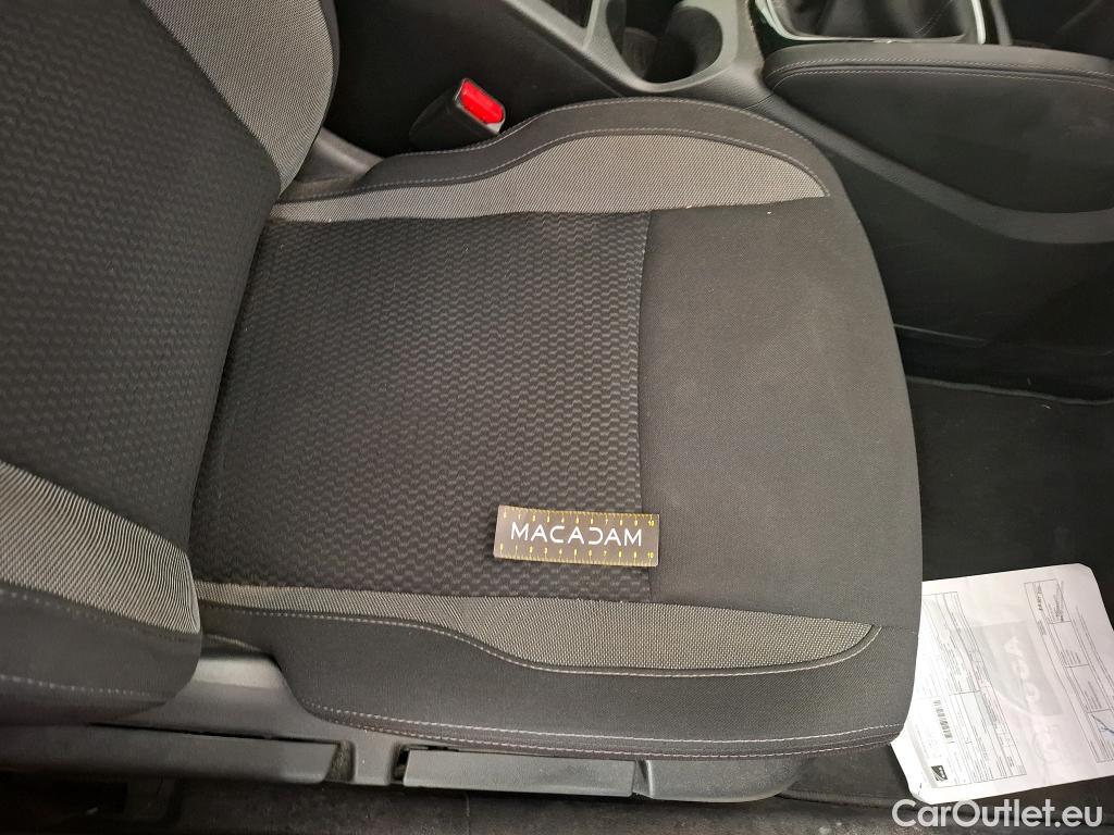  Nissan  Qashqai NISSAN  / 2017 / 5P / Crossover 1.5 DCI 115 Business Edition #16