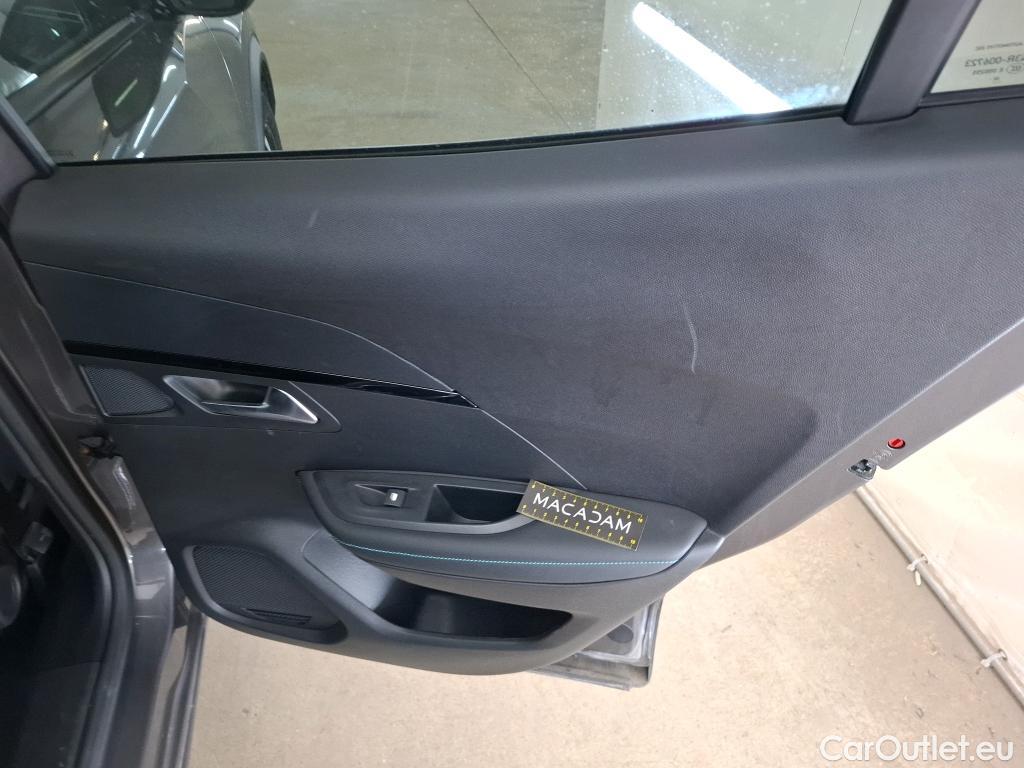  Peugeot  2008  Allure Business 1.2 PureTech 130CV BVA8 E6d #26