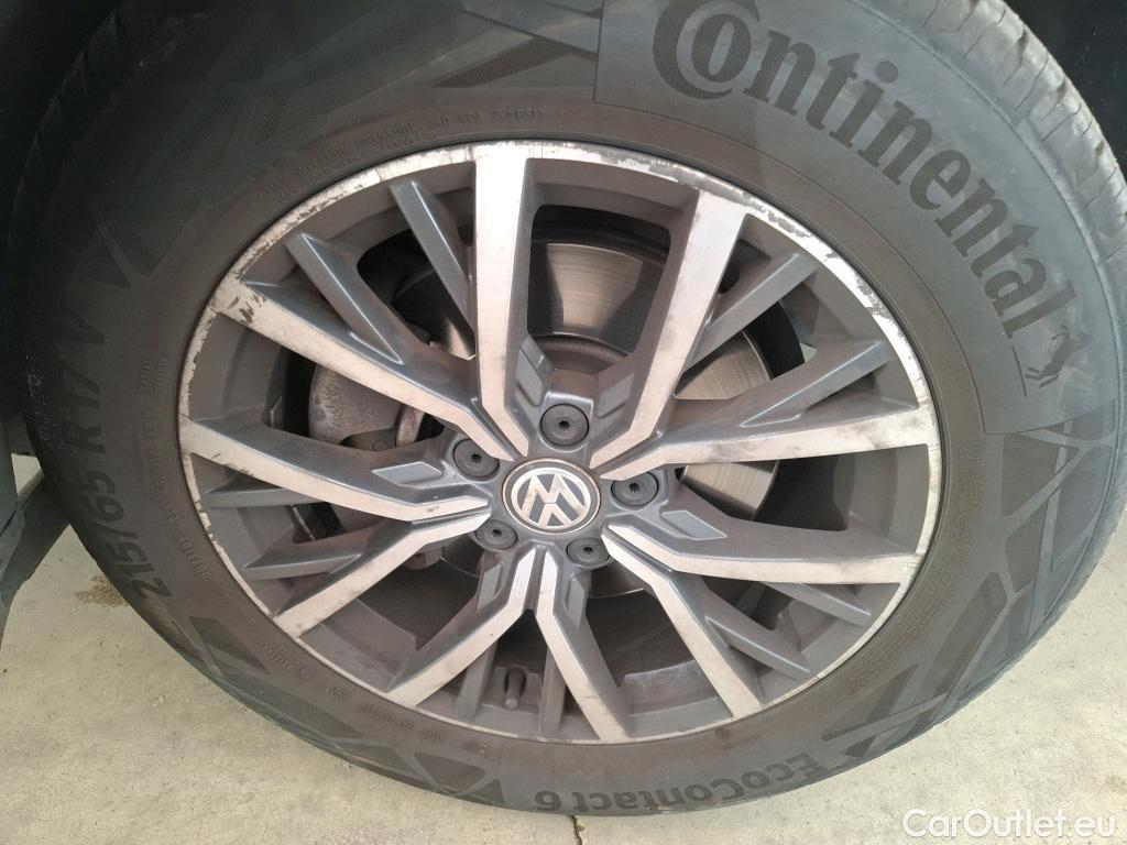  Volkswagen  Tiguan VOLKSWAGEN  Allspace / 2017 / 5P / SUV 1.5 TSI 150 EVO BMV6 Confortline #28