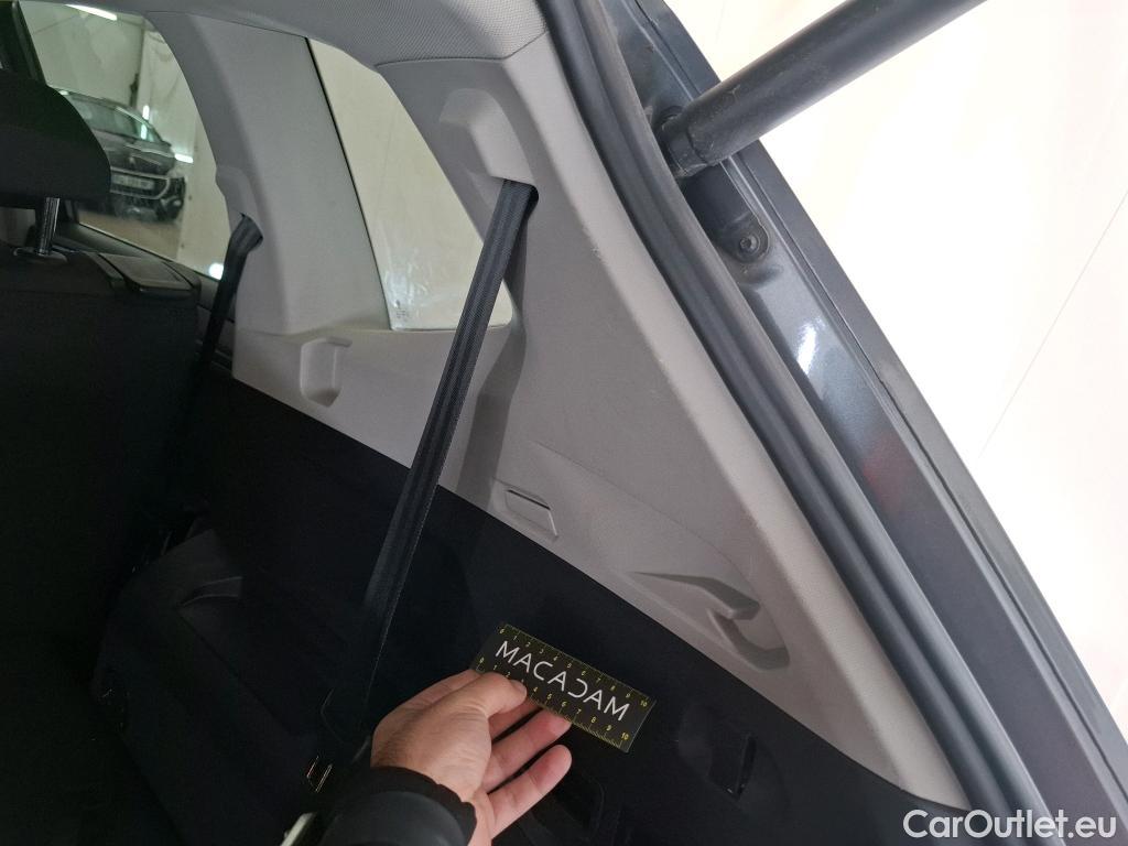  Volkswagen  Tiguan VOLKSWAGEN  Allspace / 2017 / 5P / SUV 1.5 TSI 150 EVO BMV6 Confortline #46