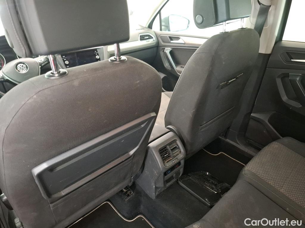  Volkswagen  Tiguan VOLKSWAGEN  Allspace / 2017 / 5P / SUV 1.5 TSI 150 EVO BMV6 Confortline #67