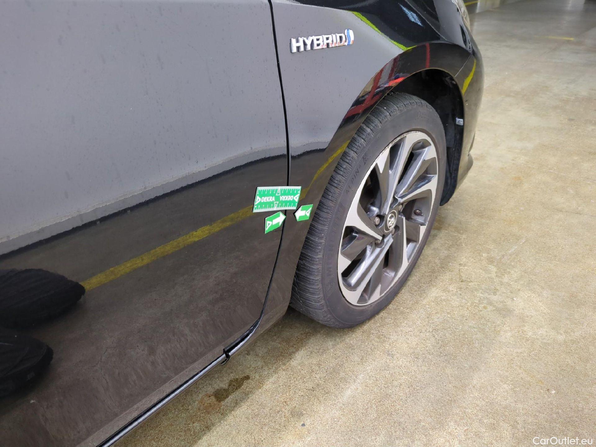  Toyota  Auris TOYOTA  5p Berline 1.8 HYBRID 136 CVT AUTO DESIGN BUSINESS #34