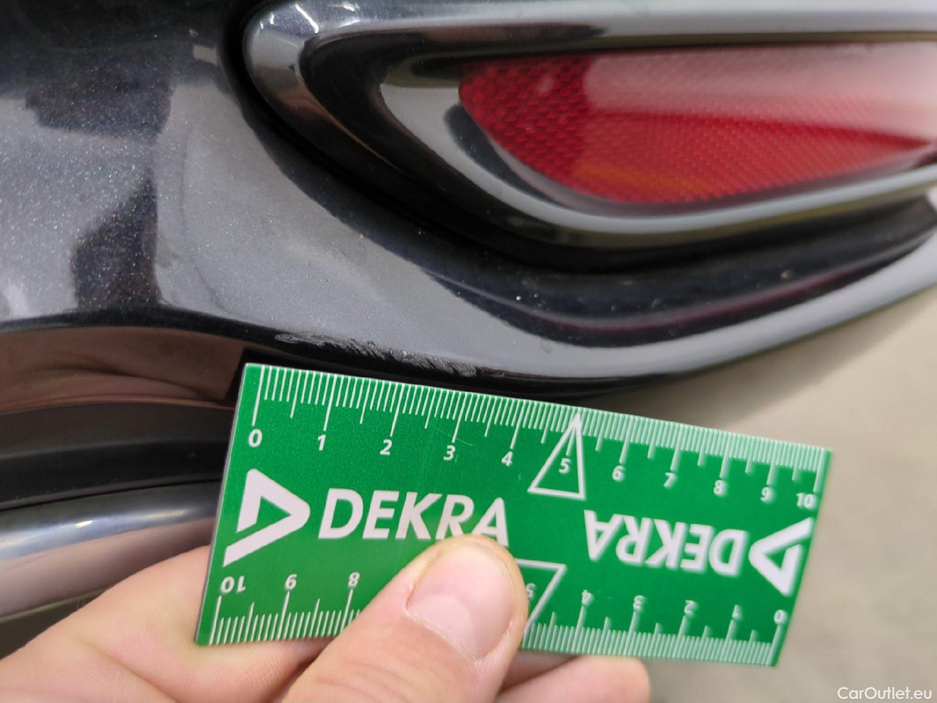  Toyota  Auris TOYOTA  5p Berline 1.8 HYBRID 136 CVT AUTO DESIGN BUSINESS #58