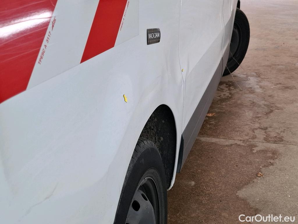  Renault  Trafic  Furgon Grand Confort L1H1 1200 1.6 dCi 125CV BVM6 E6 #2